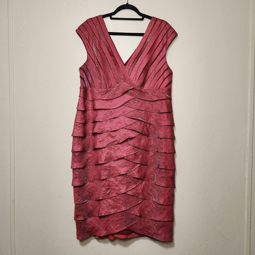 Adrianna Papell Red Shutter Pleat Sleeveless Cocktail Dress Size‎ 16W